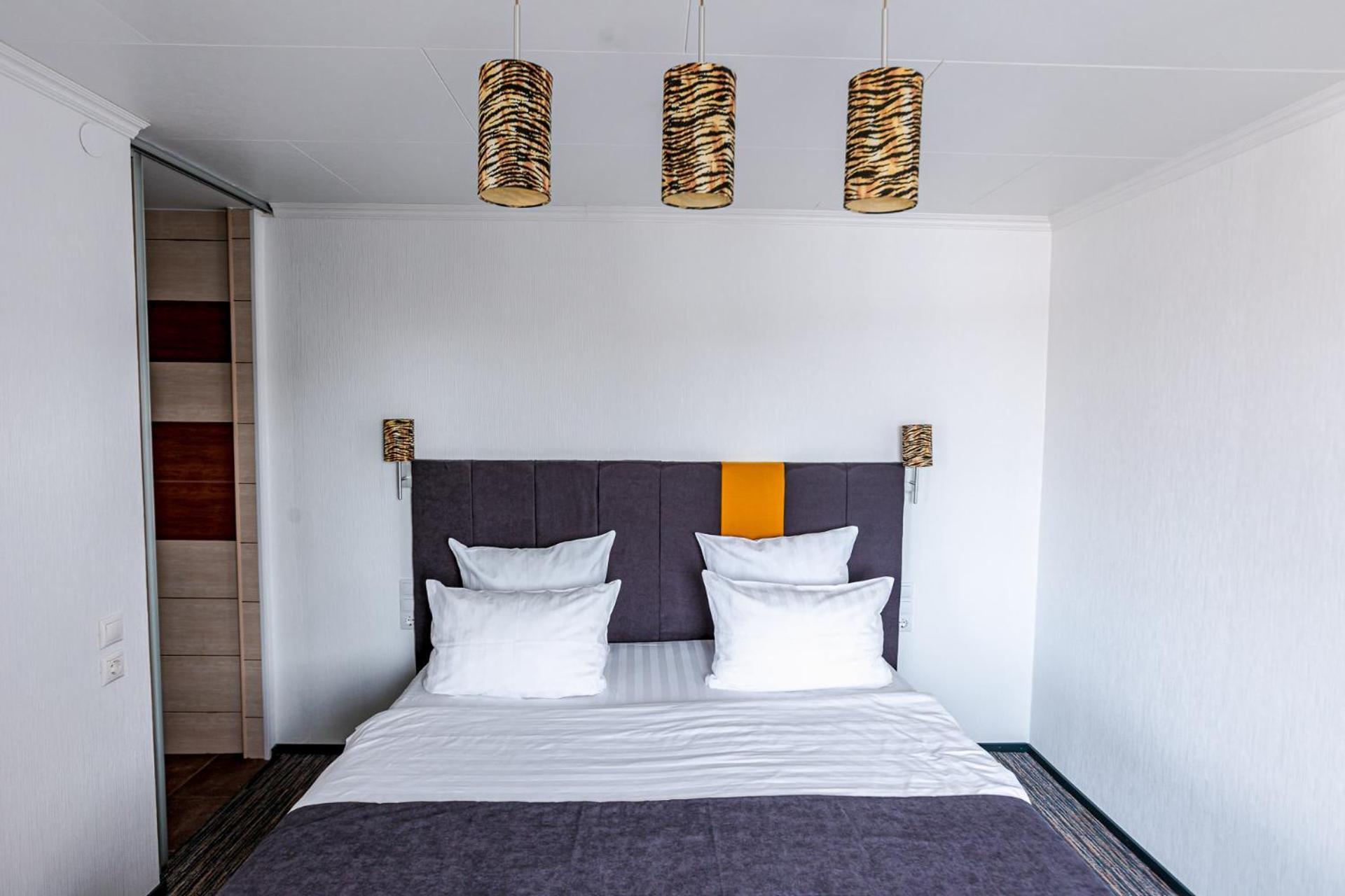 Inger Hotell Narva Exteriör bild